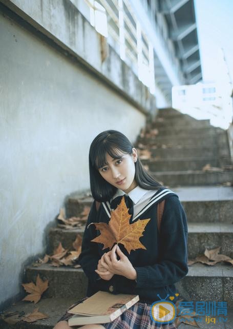 杨净如制服写真 杨净如高清写真_杨净如高清剧照