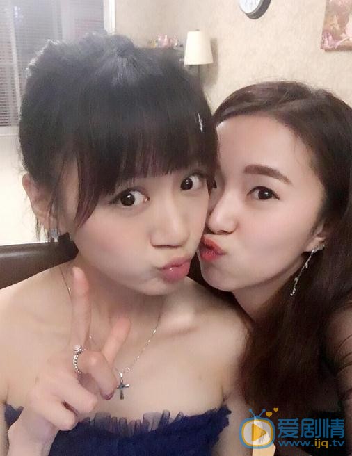 张钟仪与人合照 张钟仪高清写真_张钟仪高清剧照