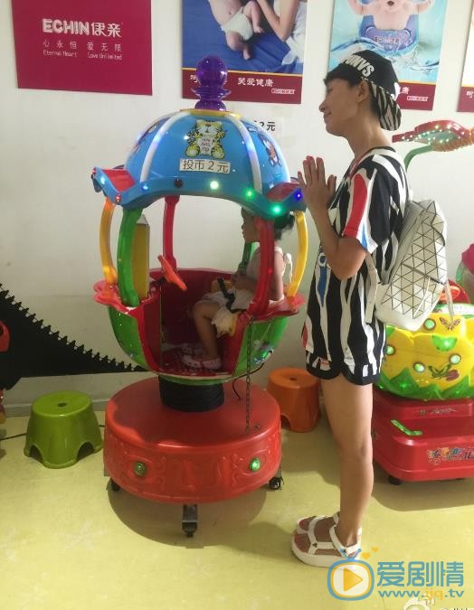 张恒亲子合照 张恒高清写真_张恒高清剧照