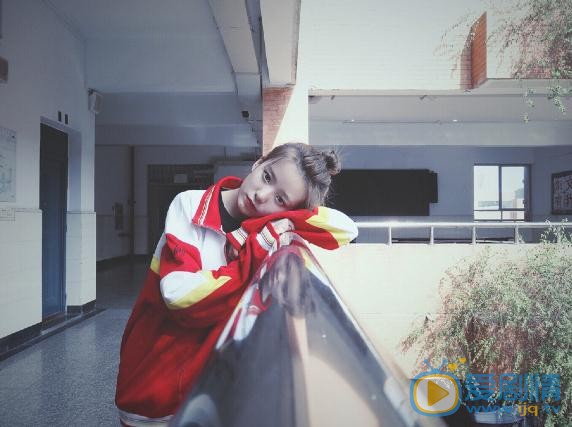 陈卓璇校服写真 陈卓璇高清写真_陈卓璇高清剧照