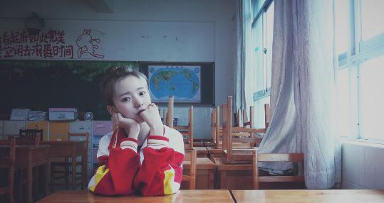 陈卓璇校服写真 陈卓璇高清写真_陈卓璇高清剧照