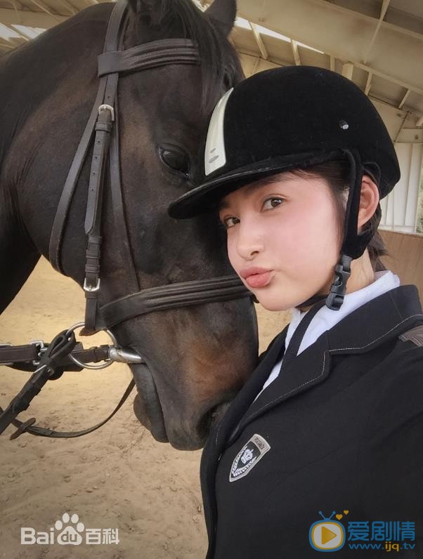 孙嘉璐骑马照 孙嘉璐高清写真_孙嘉璐高清剧照