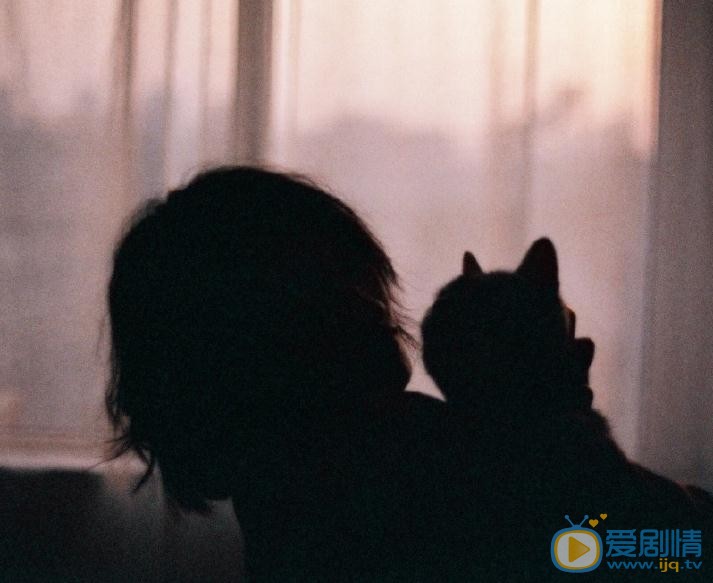 陆琦蔚黑色写真 陆琦蔚高清写真_陆琦蔚高清剧照