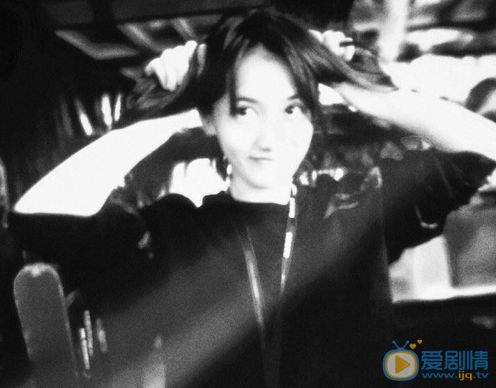陆琦蔚黑色写真 陆琦蔚高清写真_陆琦蔚高清剧照