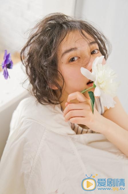 陆琦蔚花儿写真 陆琦蔚高清写真_陆琦蔚高清剧照