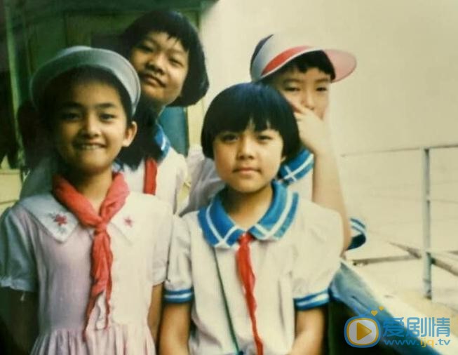 李依玲童年照 李依玲高清写真_李依玲高清剧照