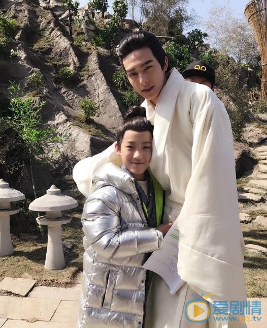 董李无忧片场照 董李无忧高清写真_董李无忧高清剧照