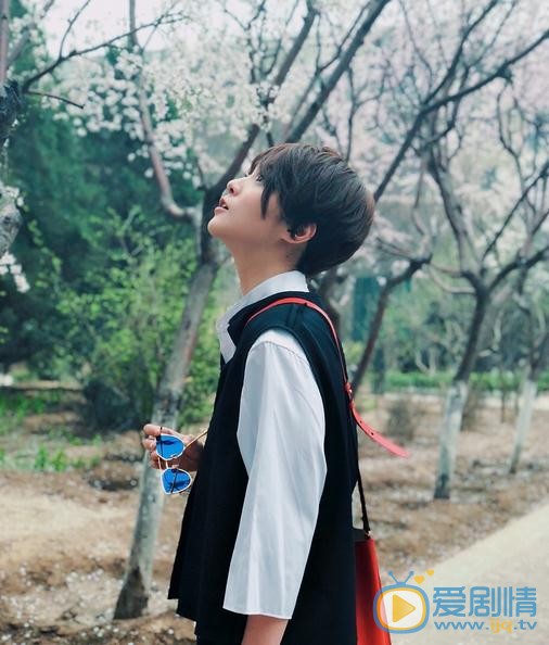 尹航街拍写真 尹航高清写真_尹航高清剧照