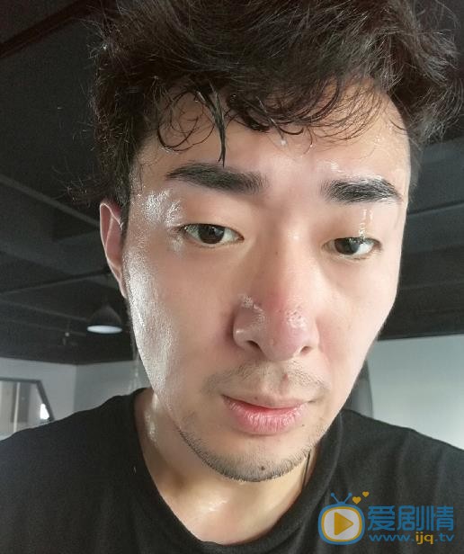 胡译仁生活照