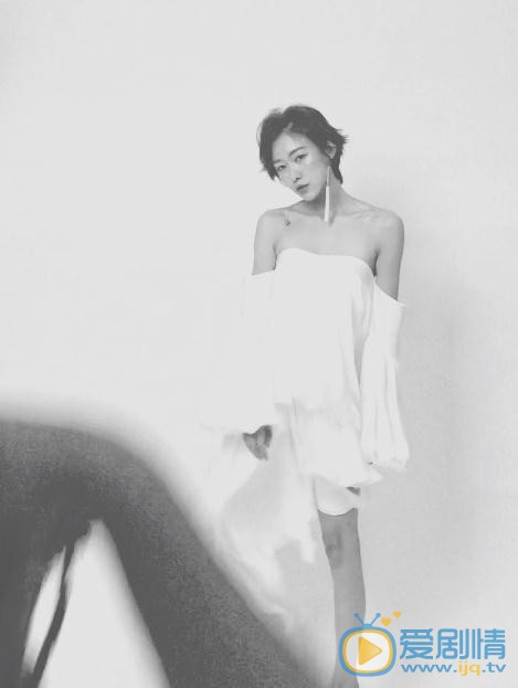 刘洛汐白色写真 刘洛汐高清写真_刘洛汐高清剧照