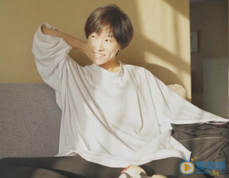 刘洛汐白色写真 刘洛汐高清写真_刘洛汐高清剧照