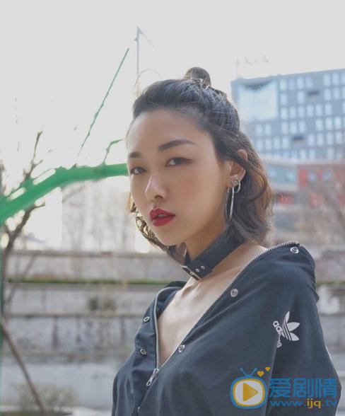 刘洛汐街拍写真 刘洛汐高清写真_刘洛汐高清剧照