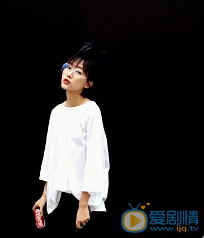 刘洛汐黑白写真 刘洛汐高清写真_刘洛汐高清剧照