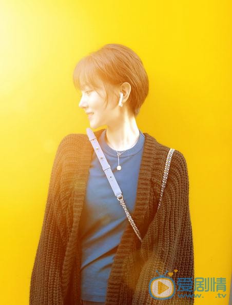陈小纭街拍写真 陈小纭高清写真_陈小纭高清剧照
