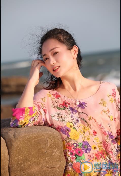 涓子时尚街拍照 涓子高清写真_涓子高清剧照
