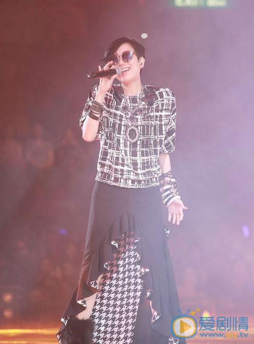 郑秀文演唱会照 郑秀文高清写真_郑秀文高清剧照
