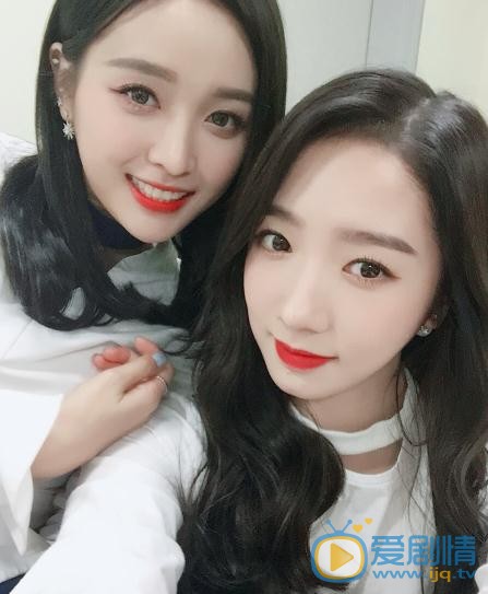 孟美岐与人合照 孟美岐高清写真_孟美岐高清剧照