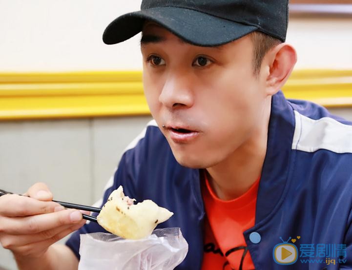 贾一平生活照 贾一平高清写真_贾一平高清剧照