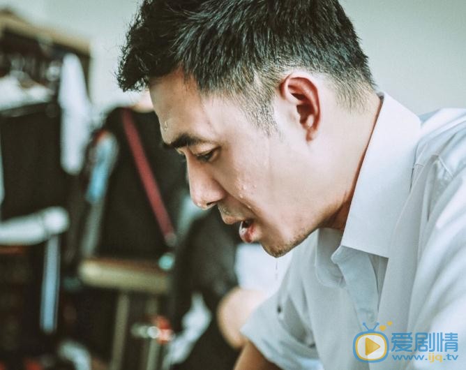 贾一平大片写真 贾一平高清写真_贾一平高清剧照