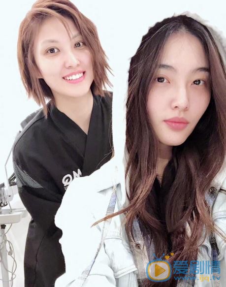 陈碧舸与人合照 陈碧舸高清写真_陈碧舸高清剧照
