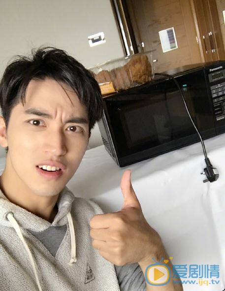 爱情进化论丁宇扬是谁演的？丁宇扬扮演者许魏洲个人资料、写真及生活照欣赏