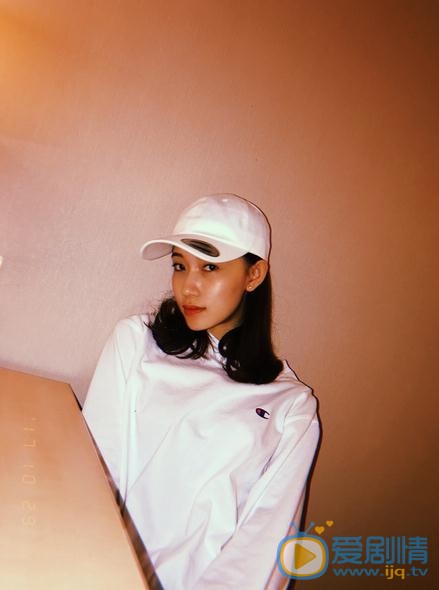 明子煜街拍写真 明子煜高清写真_明子煜高清剧照