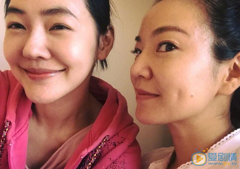 徐熙娣与好友合照 徐熙娣高清写真_徐熙娣高清剧照