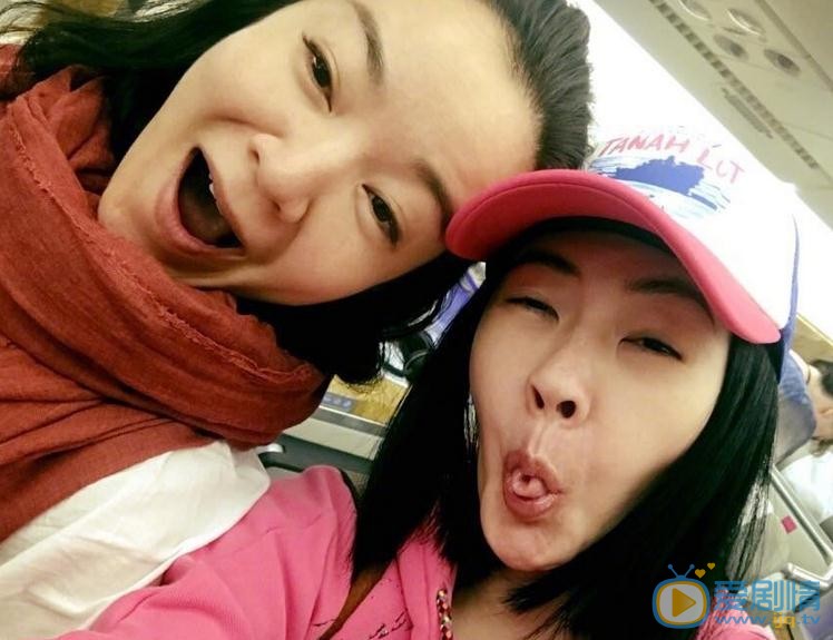 徐熙娣与好友合照 徐熙娣高清写真_徐熙娣高清剧照