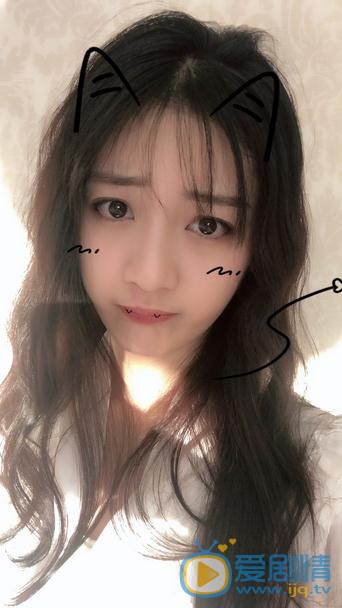 戚砚笛生活照 戚砚笛高清写真_戚砚笛高清剧照