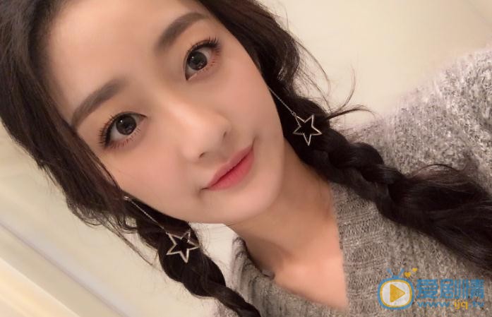 戚砚笛生活照 戚砚笛高清写真_戚砚笛高清剧照