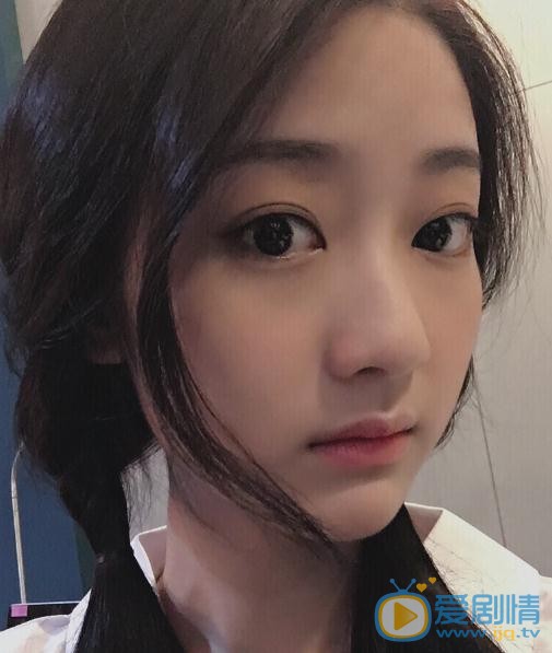 戚砚笛生活照 戚砚笛高清写真_戚砚笛高清剧照