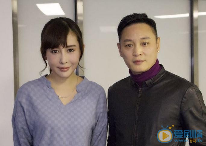 陈美行与人合照 陈美行高清写真_陈美行高清剧照