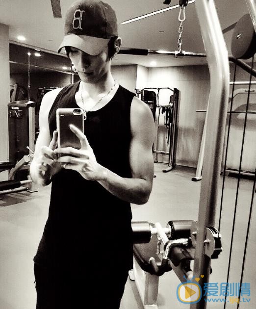 曹佑宁生活照 曹佑宁高清写真_曹佑宁高清剧照