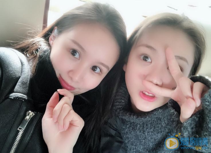 黄露露与人合照 黄露露高清写真_黄露露高清剧照