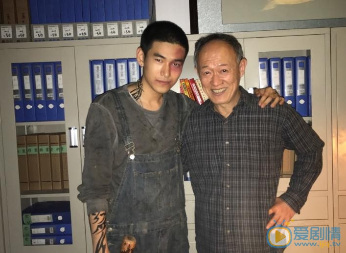陈叶生与人合照 陈叶生高清写真_陈叶生高清剧照