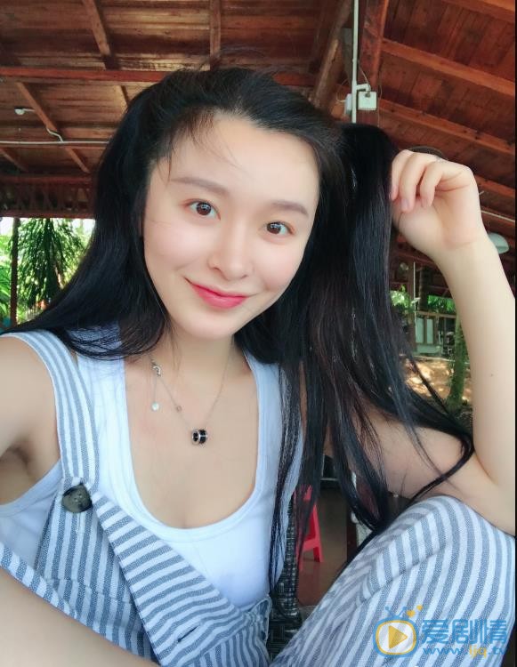 甜蜜暴击程亚楠是谁扮演的？甜蜜暴击程亚楠扮演者李萌萌个人资料、海量生活照