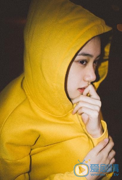 倪珂欣夜色写真 倪珂欣高清写真_倪珂欣高清剧照