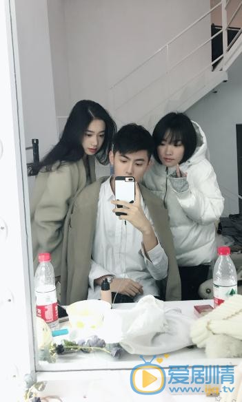 倪珂欣与人合照 倪珂欣高清写真_倪珂欣高清剧照