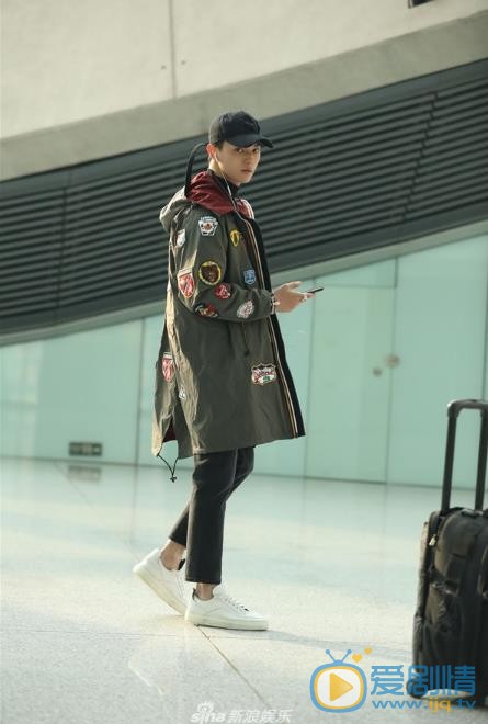 许凯街拍大片 许凯高清写真_许凯高清剧照
