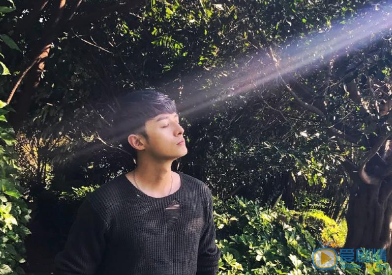 胡耘豪旅行照 胡耘豪高清写真_胡耘豪高清剧照