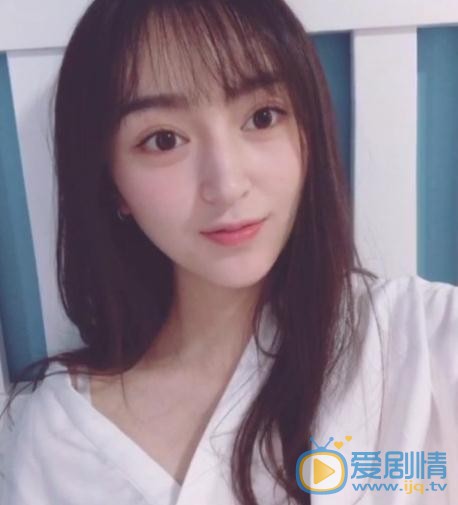 黄昊月生活照 黄昊月高清写真_黄昊月高清剧照