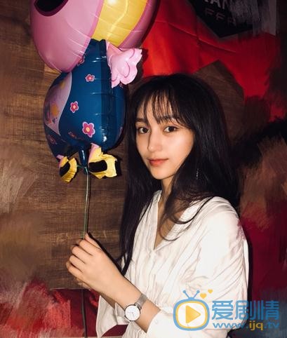 黄昊月生活照 黄昊月高清写真_黄昊月高清剧照