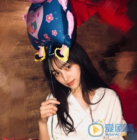 黄昊月生活照 黄昊月高清写真_黄昊月高清剧照