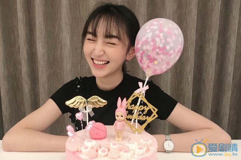 黄昊月生活照 黄昊月高清写真_黄昊月高清剧照