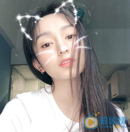 黄昊月可爱照 黄昊月高清写真_黄昊月高清剧照
