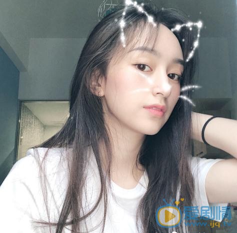 黄昊月可爱照 黄昊月高清写真_黄昊月高清剧照