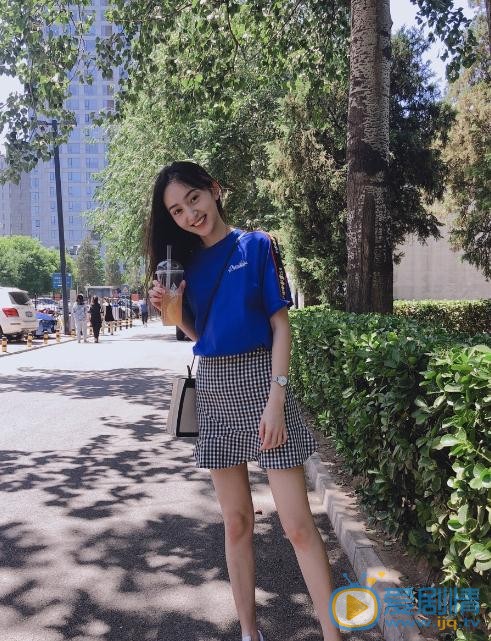 黄昊月可爱照 黄昊月高清写真_黄昊月高清剧照