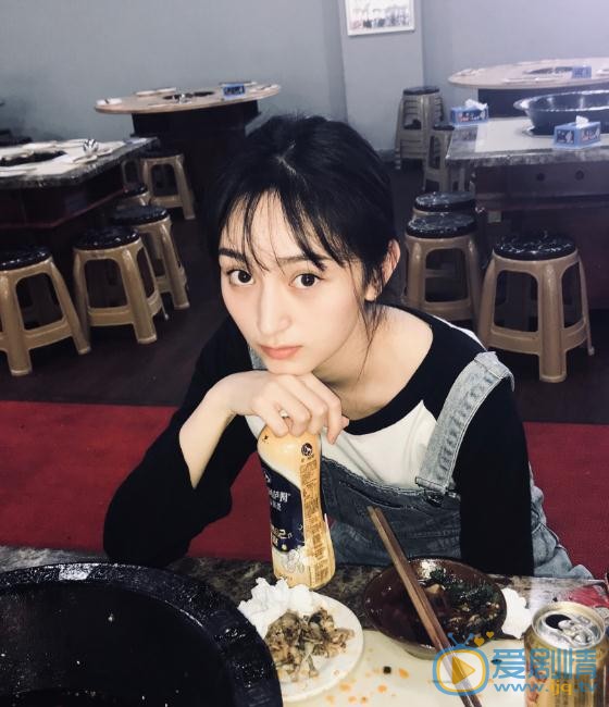 黄昊月夜色写真 黄昊月高清写真_黄昊月高清剧照