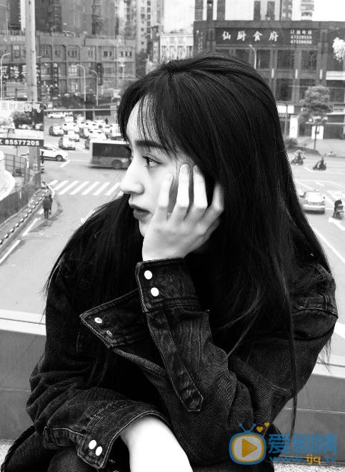 黄昊月生活照 黄昊月高清写真_黄昊月高清剧照