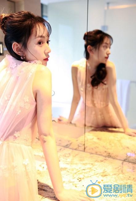 黄昊月气质写真 黄昊月高清写真_黄昊月高清剧照